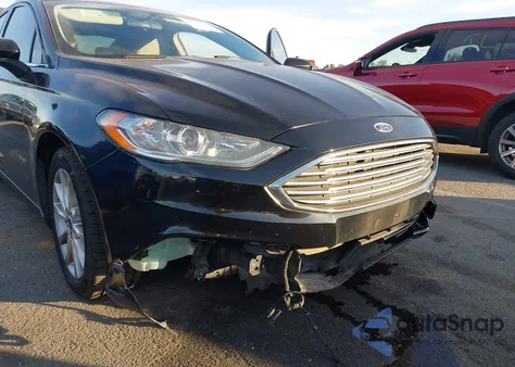 2017 Ford Fusion Hybrid S из США, поврежденный, VIN 3FA6P0UU9HR196654